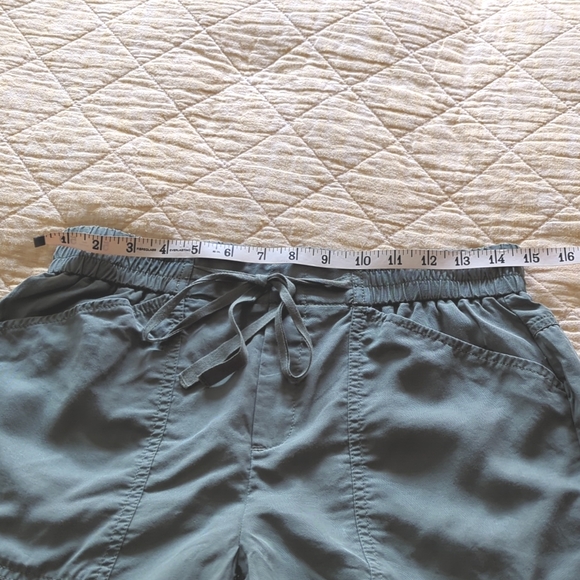 Women's army green Banana Republic drapey joggers size 4 - Picture 9 of 15
